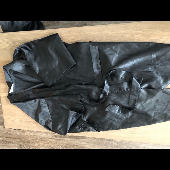 Black Silk Robe - Picture 2 of 4